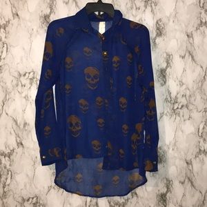 🛍Naiyla size large blue skull printed sheer shirt